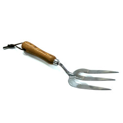Вилка садовая (GD-15290С) с деревянной ручкой (ТМ Солнечный Сад) рогатка с деревянной ручкой и прицелом микс